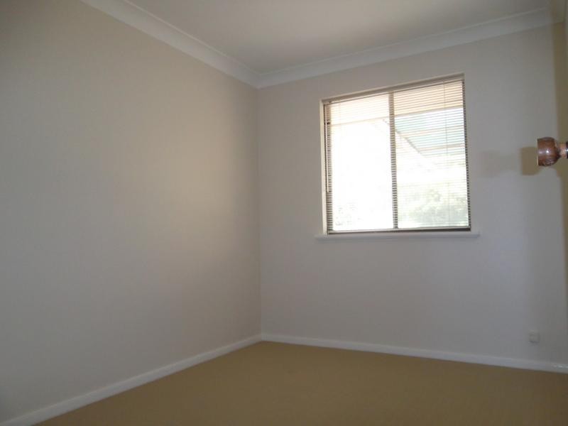 6 Higham Court, Leeming WA 6149