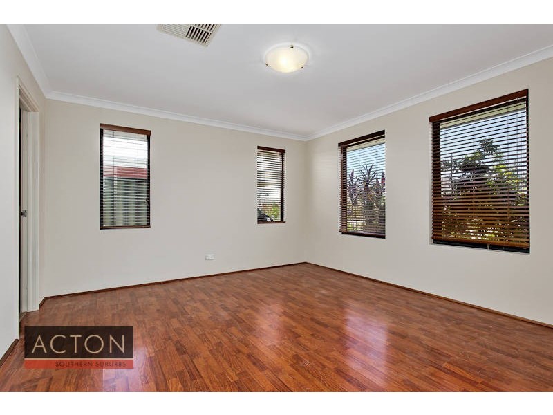 42 Blue Mountain Circuit, Aubin Grove WA 6164