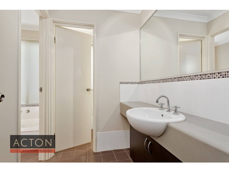 42 Blue Mountain Circuit, Aubin Grove WA 6164