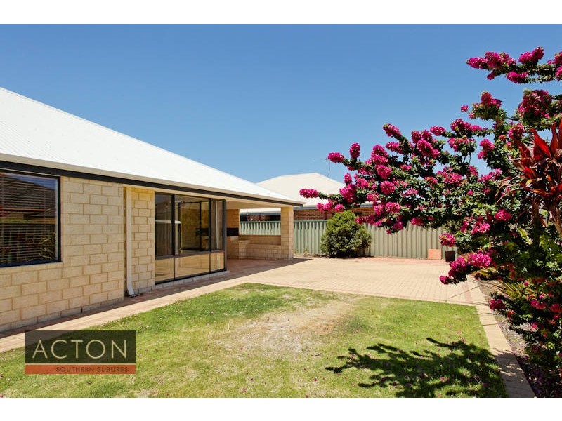 42 Blue Mountain Circuit, Aubin Grove WA 6164