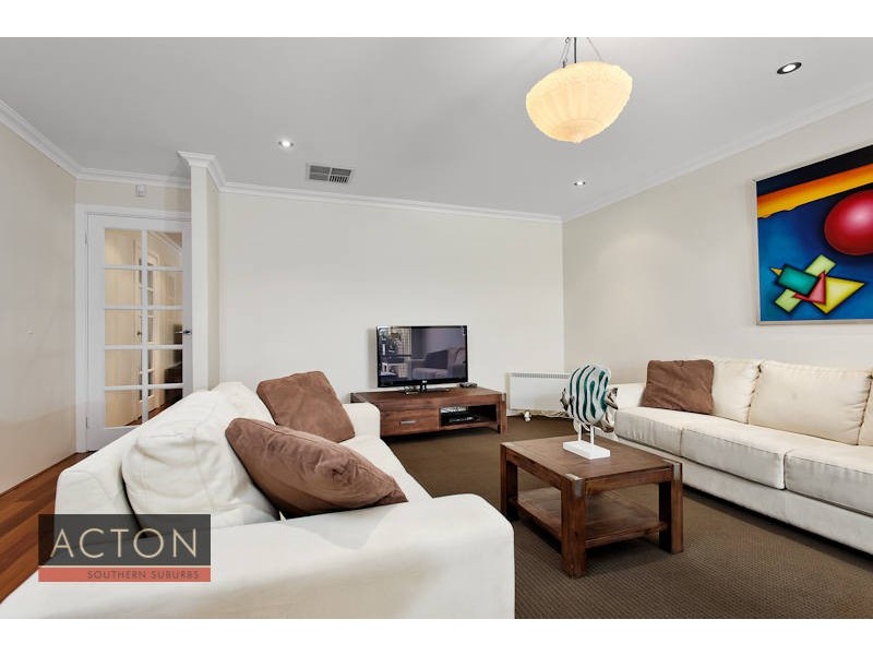 6 Mapleton Ave, Aubin Grove WA 6164