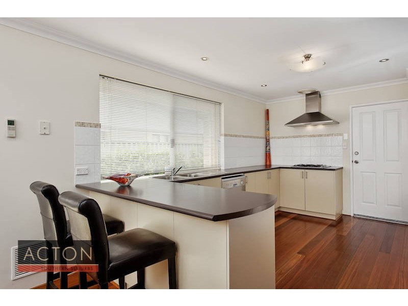 6 Mapleton Ave, Aubin Grove WA 6164