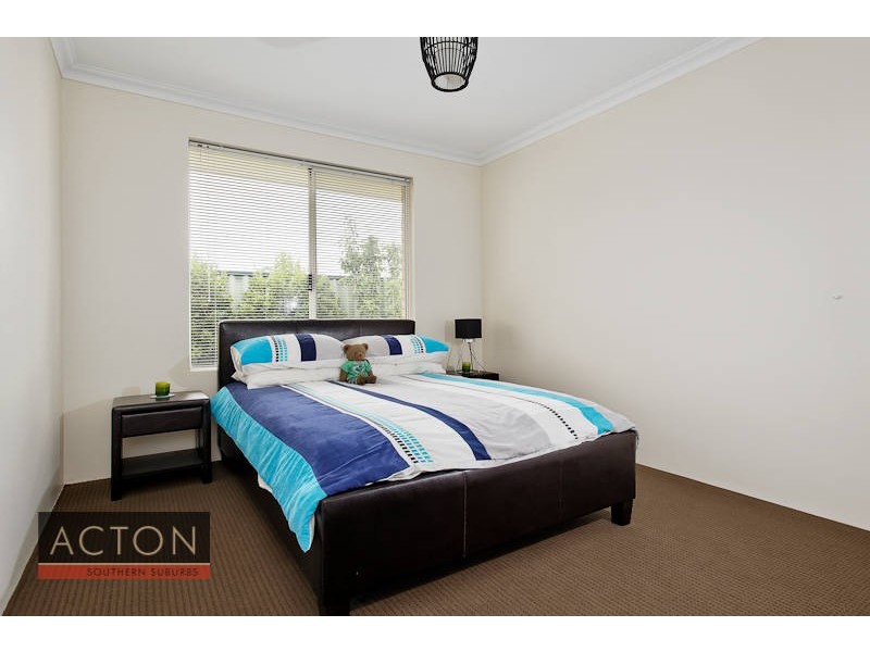 6 Mapleton Ave, Aubin Grove WA 6164