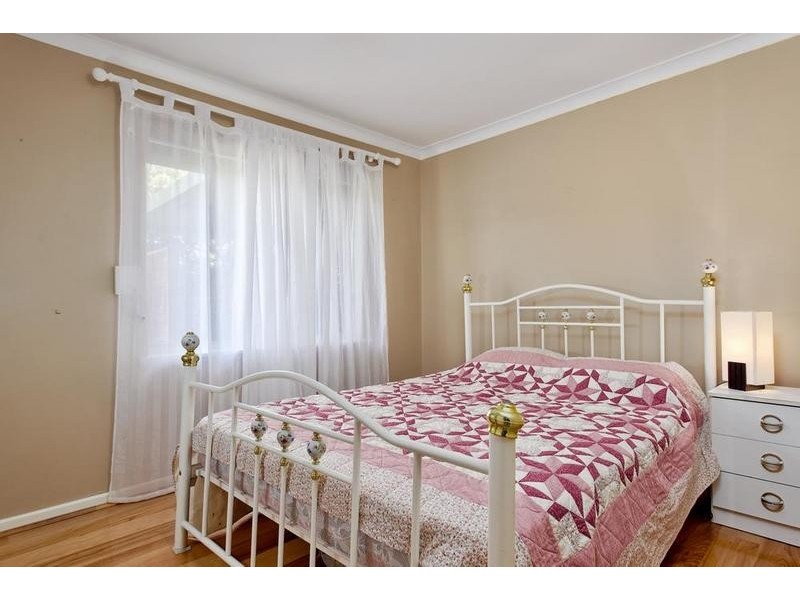 7A Rainbow Gardens, Bibra Lake WA 6163