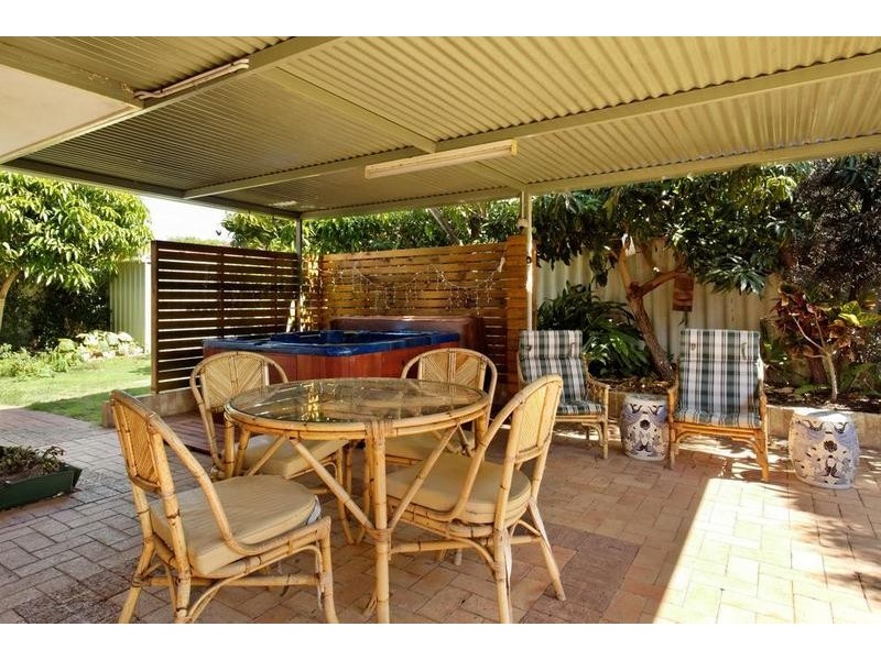 7A Rainbow Gardens, Bibra Lake WA 6163
