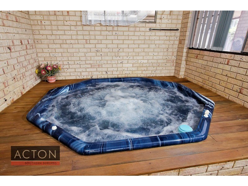 9 Candlebark Place, South Lake WA 6164