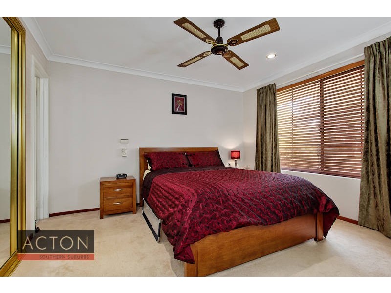 9 Candlebark Place, South Lake WA 6164