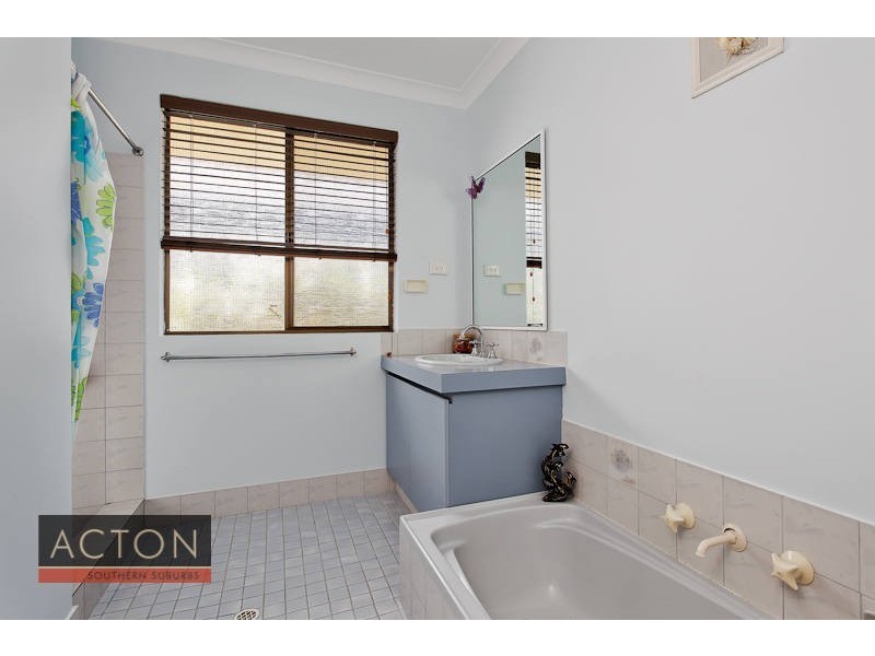 9 Candlebark Place, South Lake WA 6164