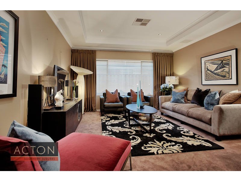 8 Freycinet Circuit, Aubin Grove WA 6164