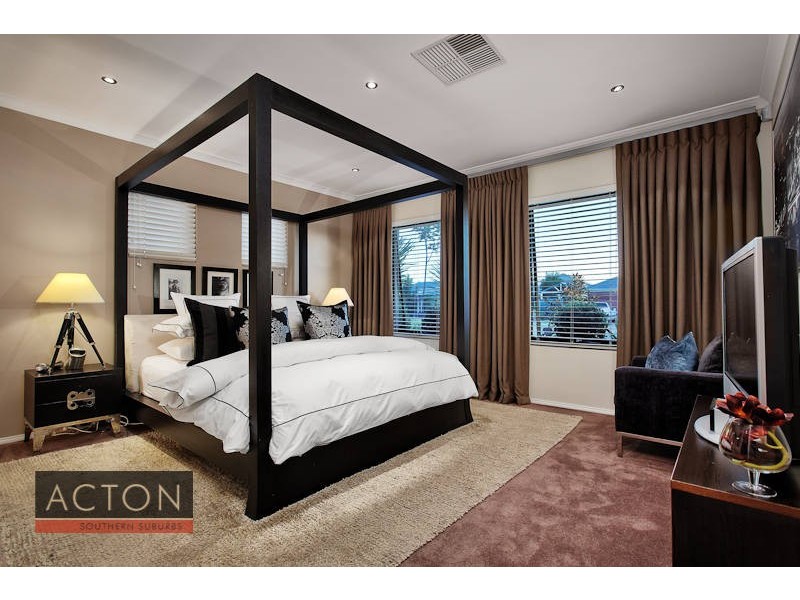 8 Freycinet Circuit, Aubin Grove WA 6164