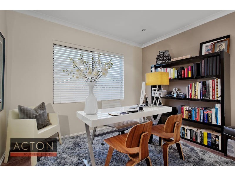 8 Freycinet Circuit, Aubin Grove WA 6164