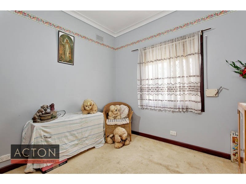 20 Leece Street, Coolbellup WA 6163