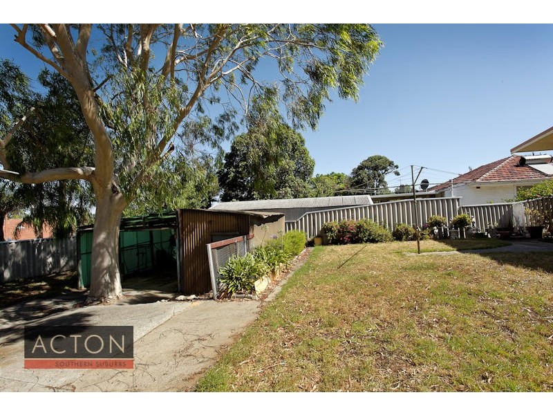 20 Leece Street, Coolbellup WA 6163