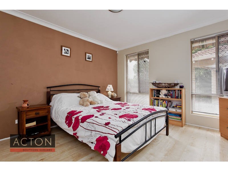 15B Sunshine Place, Bibra Lake WA 6163