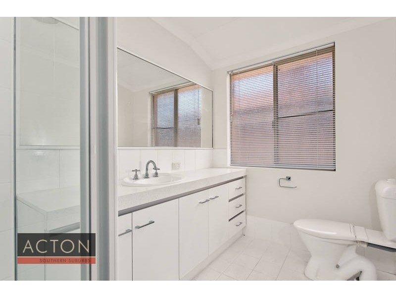 17B Sullivan Way, Kardinya WA 6163