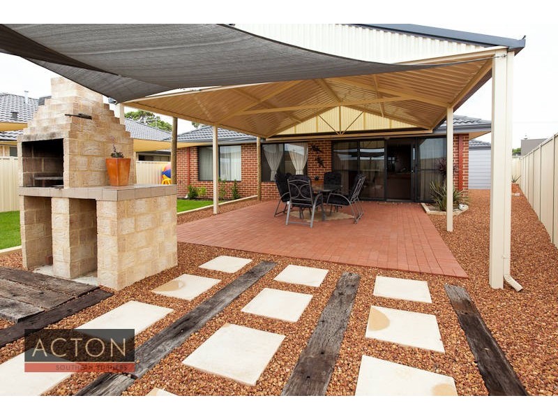 17 Storey Place, Yangebup WA 6164