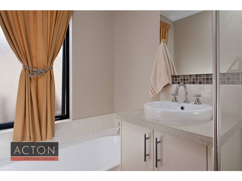 17 Storey Place, Yangebup WA 6164