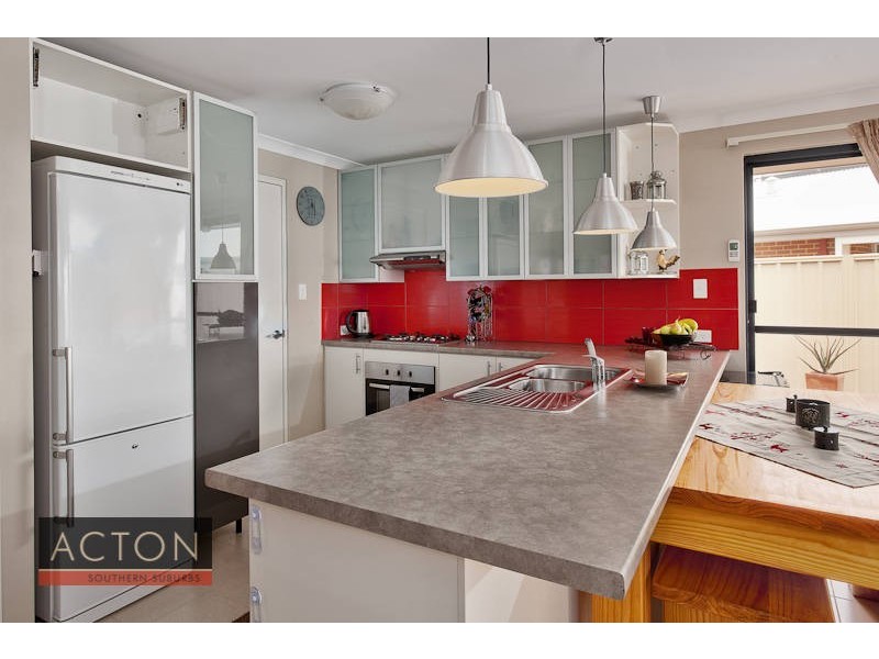 17 Storey Place, Yangebup WA 6164