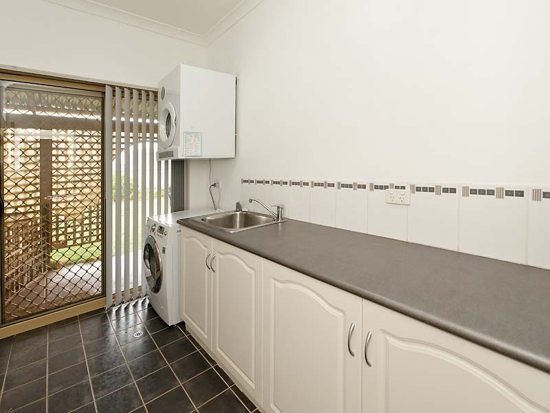 33 Barip Place, Oakford WA 6121