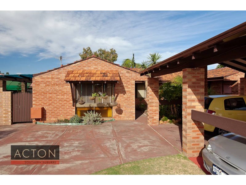 4b Anglesey Drive, Kardinya WA 6163