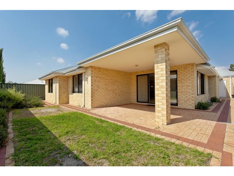 23 Blue Mountain Circuit, Aubin Grove WA 6164