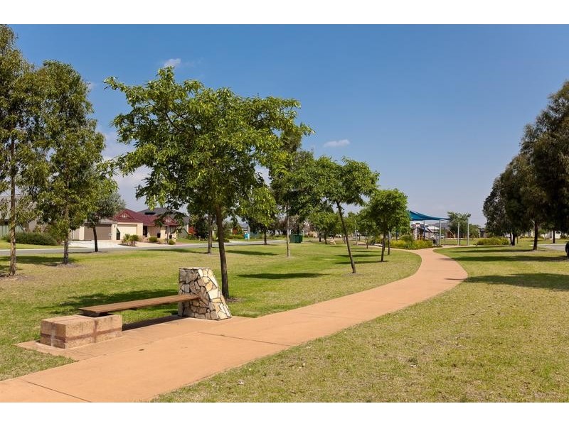 23 Blue Mountain Circuit, Aubin Grove WA 6164