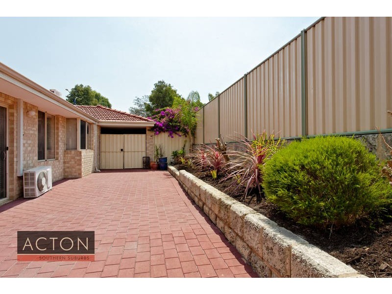 2 Lakeridge Drive, Cockburn Central, Success WA 6164