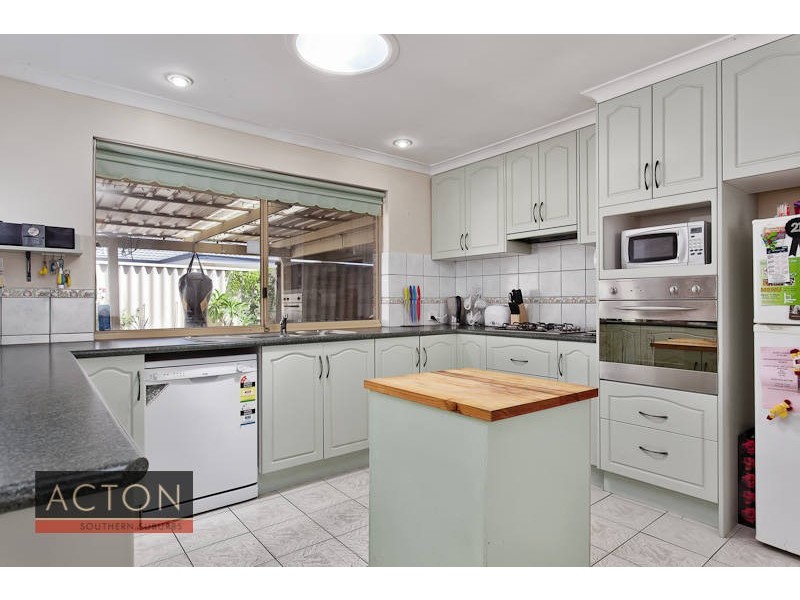 6 Tulipwood Place, South Lake WA 6164