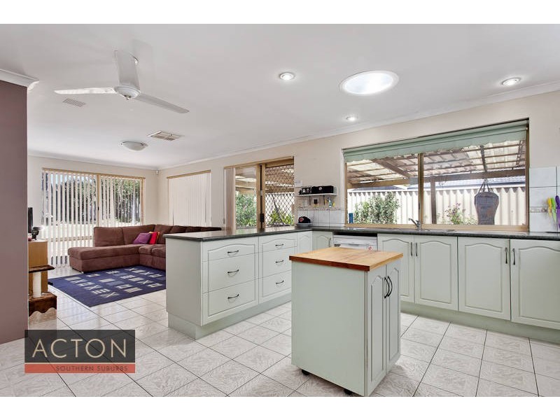 6 Tulipwood Place, South Lake WA 6164