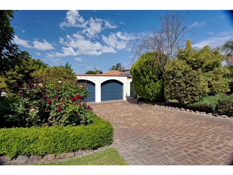 20 Marchant Drive, Bibra Lake WA 6163