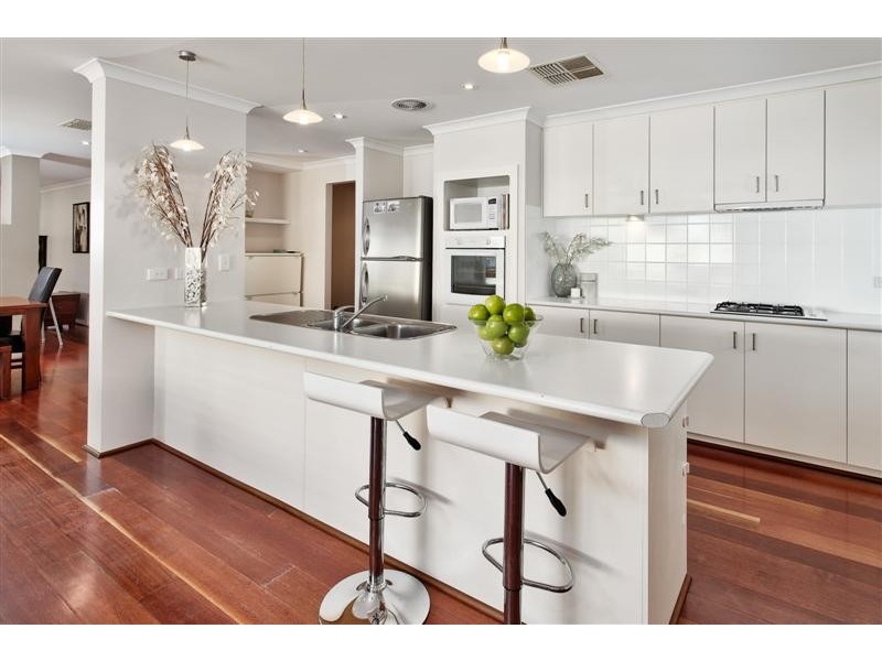 35 Leichhardt Crossing, Hammond Park WA 6164