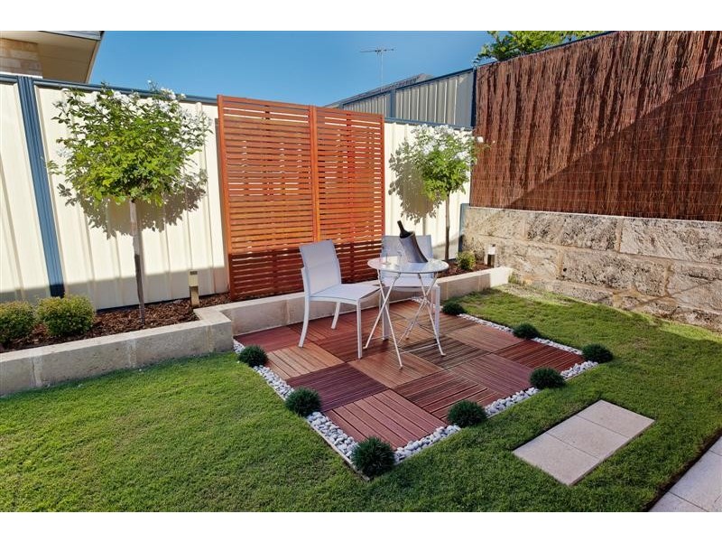 35 Leichhardt Crossing, Hammond Park WA 6164