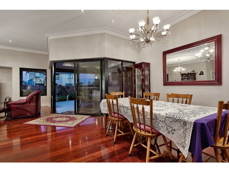16 Cherub Terrace, Atwell WA 6164