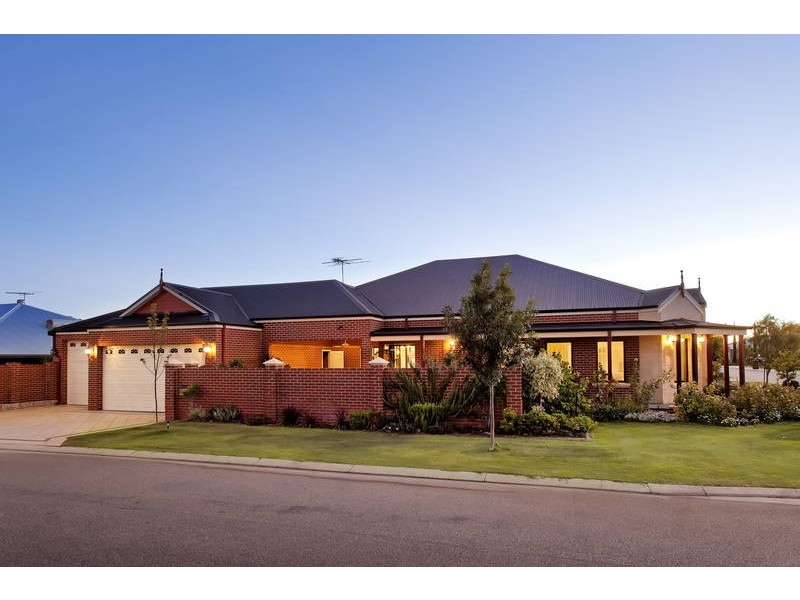 16 Cherub Terrace, Atwell WA 6164