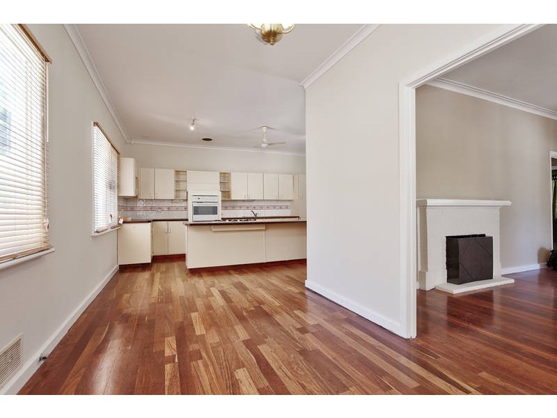 1/12 Snook Crescent, Hilton WA 6163