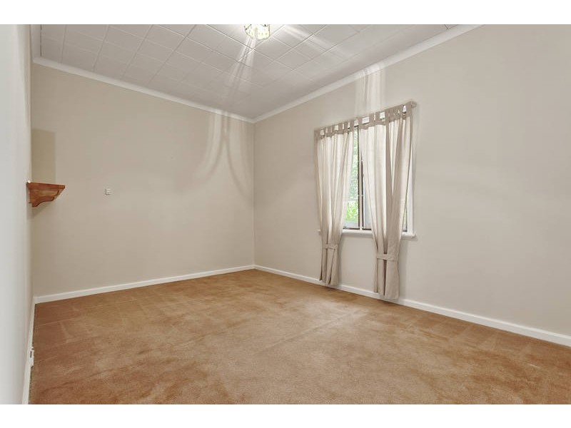 1/12 Snook Crescent, Hilton WA 6163