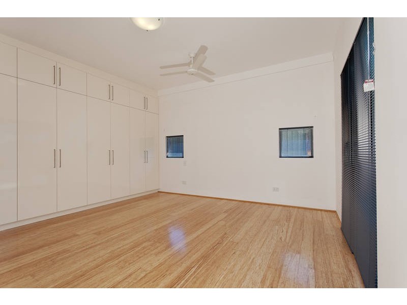 2/12 Snook Crescent, Hilton WA 6163