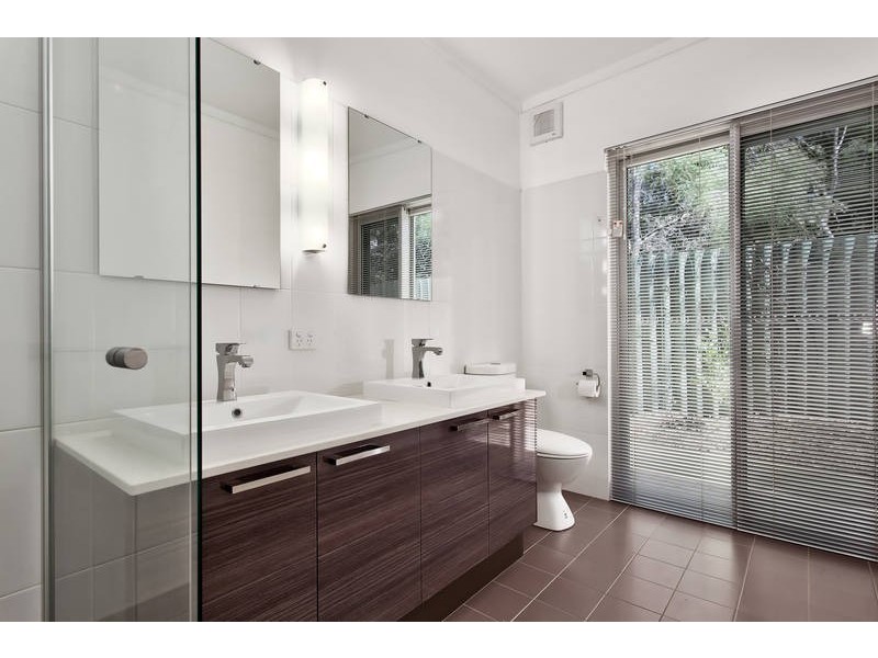 2/12 Snook Crescent, Hilton WA 6163