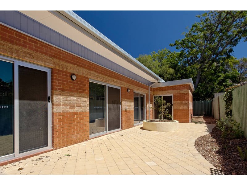 2/12 Snook Crescent, Hilton WA 6163