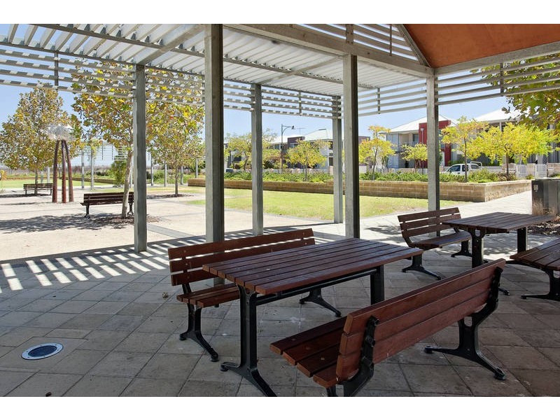 20 Congenial Loop, Atwell WA 6164