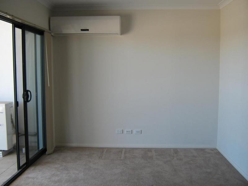 20/2 Stockton Bend, Cockburn Central WA 6164