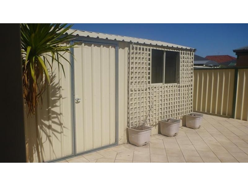 20 Reeves Entrance, Success WA 6164