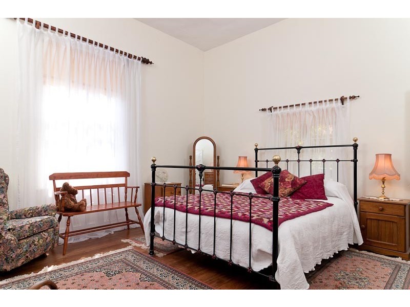 22 Avon Terrace, York WA 6302