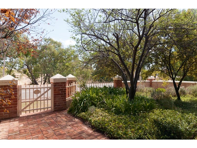 22 Avon Terrace, York WA 6302