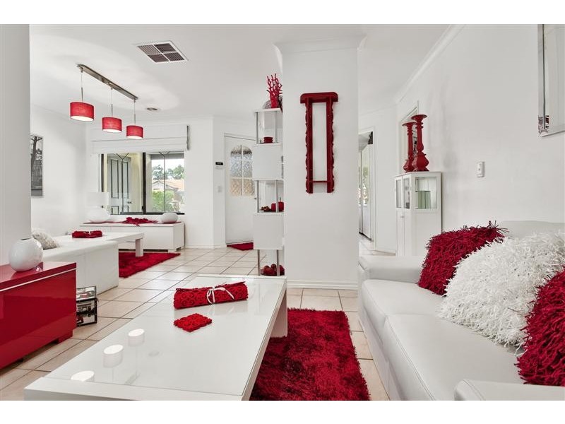 44 Paddington Court, Bibra Lake WA 6163