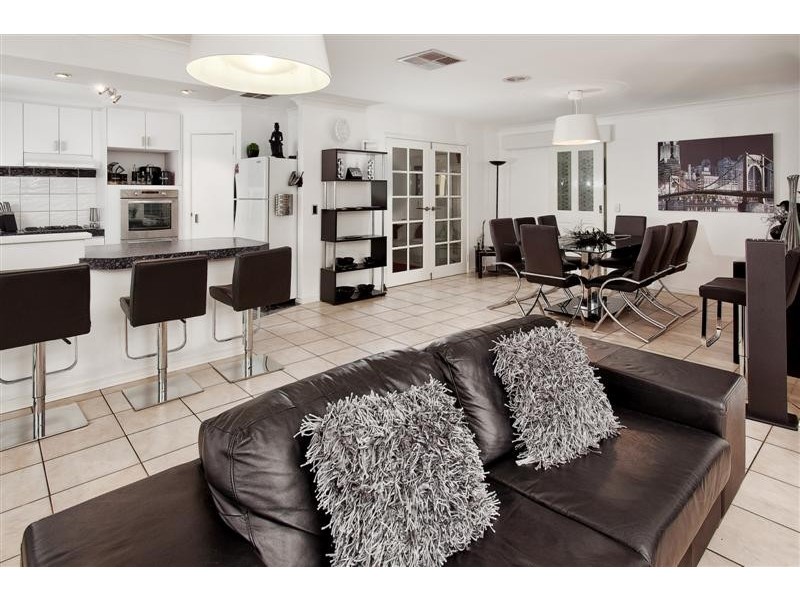 44 Paddington Court, Bibra Lake WA 6163