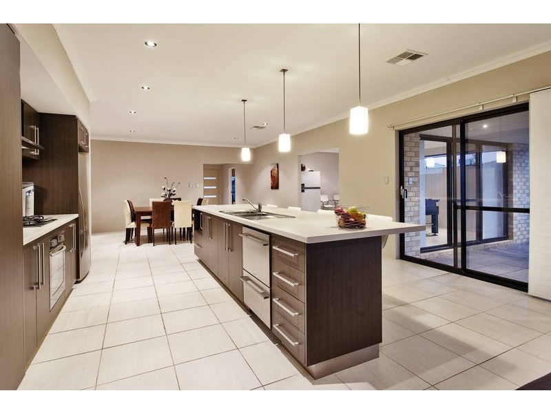 96 Princeton Circuit, Aubin Grove WA 6164