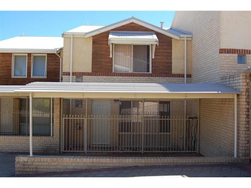 3/5 Primula Close, Murdoch WA 6150
