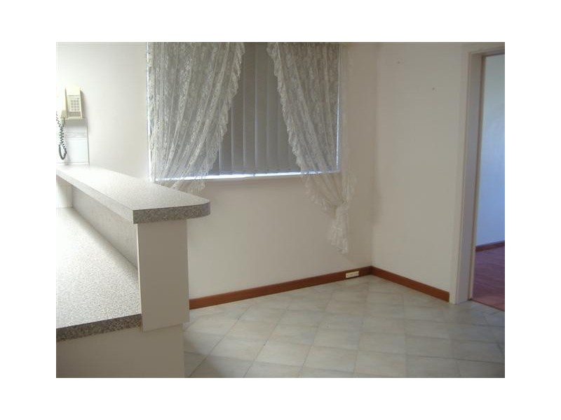 4 Hall Place, Kardinya WA 6163