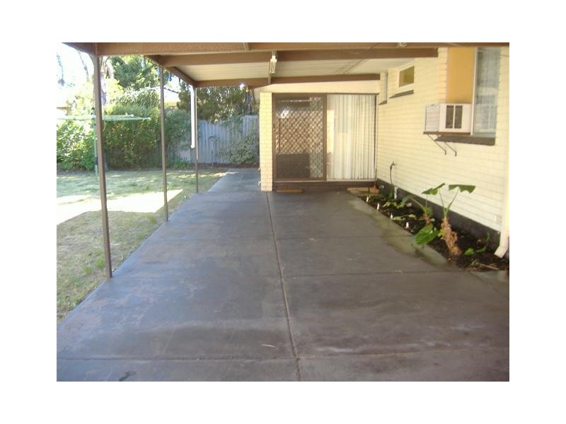 4 Hall Place, Kardinya WA 6163